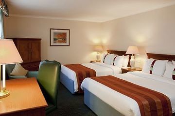 Holiday Inn Tong  Buitenkant foto
